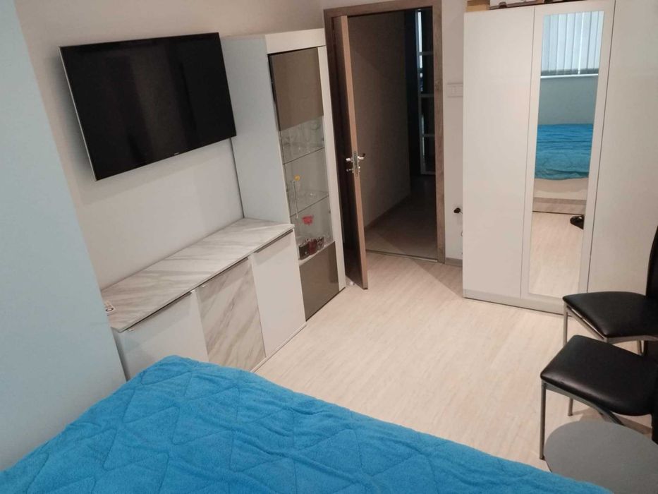 Дава се под наем Тристаен апартамент в Русе, Център - 66 кв.м за 598.23 € - Снимка #12