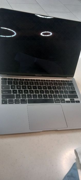 Macbook Air M1  13.3
