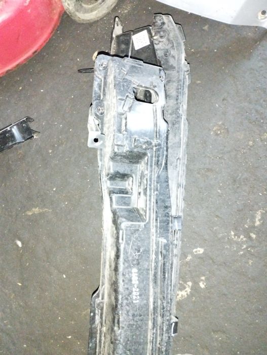 Греда за Hyundai i40 2020