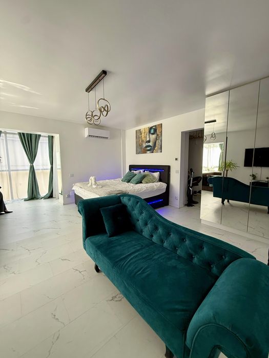 Apartament 43 mp cu jacuzzi | Business regim hotelier la cheie | Iulius Mall — fotografia 1