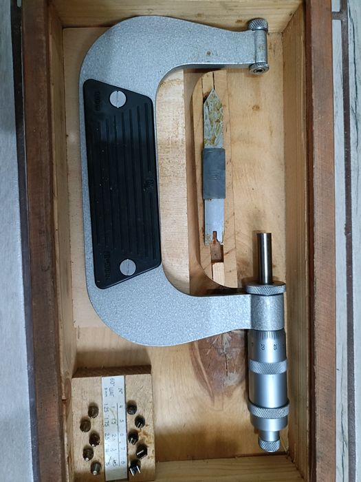 Продам резьбовой микрометр