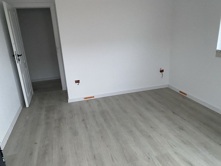 PROPRIETAR vand Duplex Mosnita Noua 120 mp la asfalt/șosea 4 camere