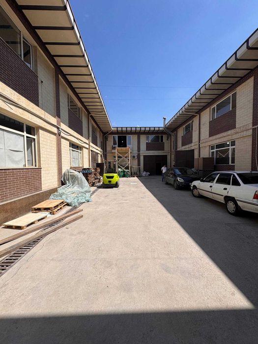 База 11 соток Зангиотинский район Тахта Базар строения 1500 м²