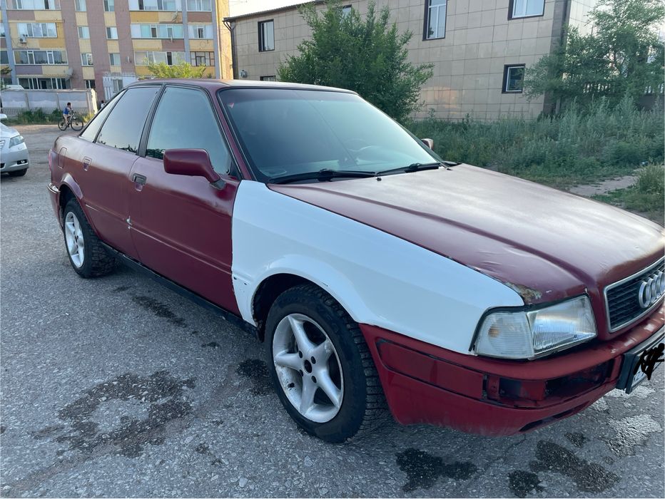 Продаю ауди 80 б4
