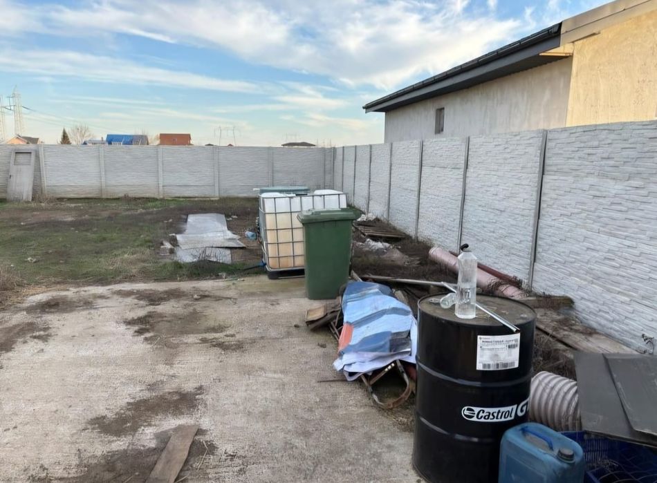 Vând teren comuna Frumusani sat Postovari