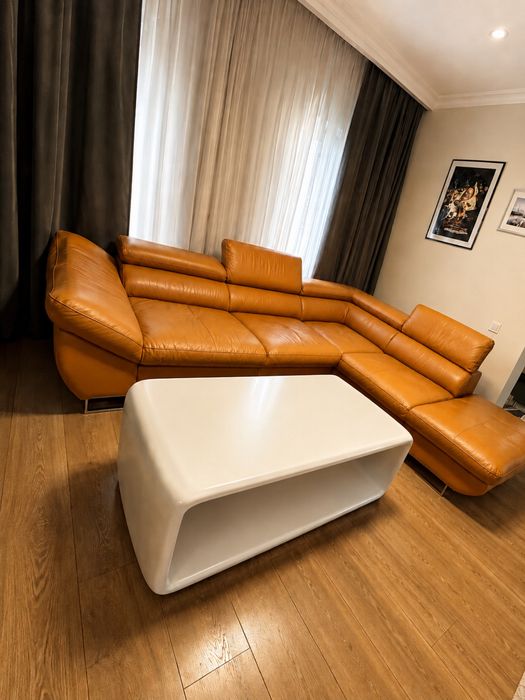 Vand coltar de piele 2300 x 2800