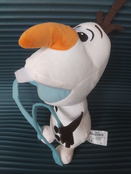 Олаф - Замръзналото Кралство - оригинална играчка Disney Frozen