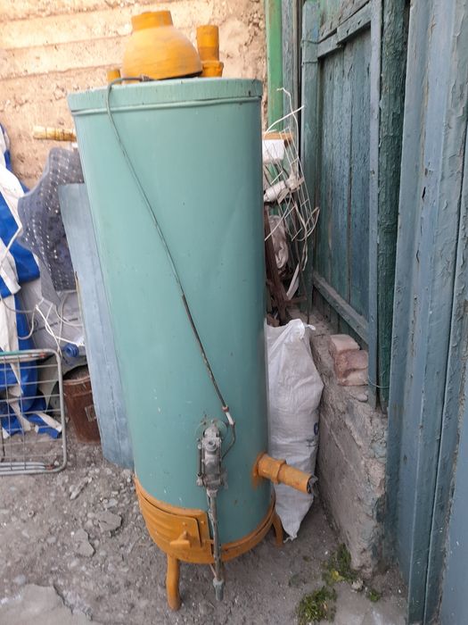 Продаётся котелгазовый АГВ.