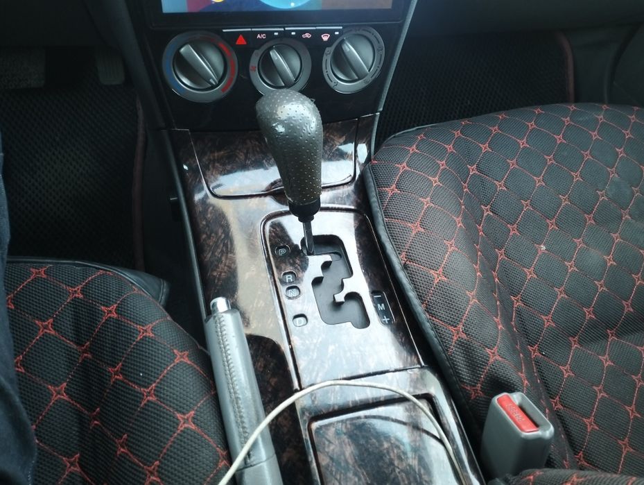 Mazda 6   2005.  Обьем 2.3 автомат коробка