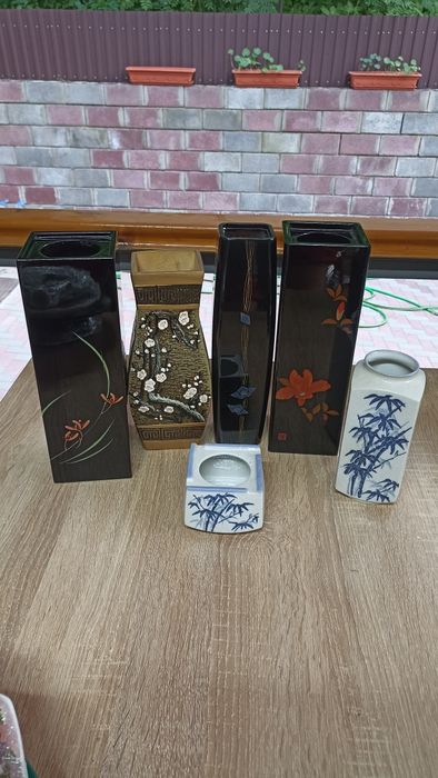 Сувениры разных стран вазы картины шкатулки тарелки