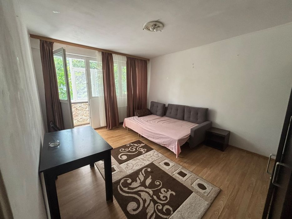 Proprietar vand ap cu 2 camere