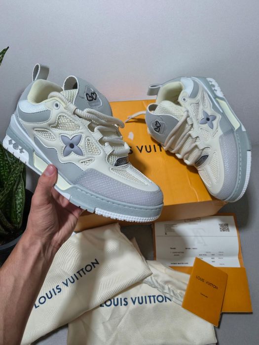 Louis Vuitton Skate white grey