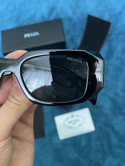 Ochelari de soare prada