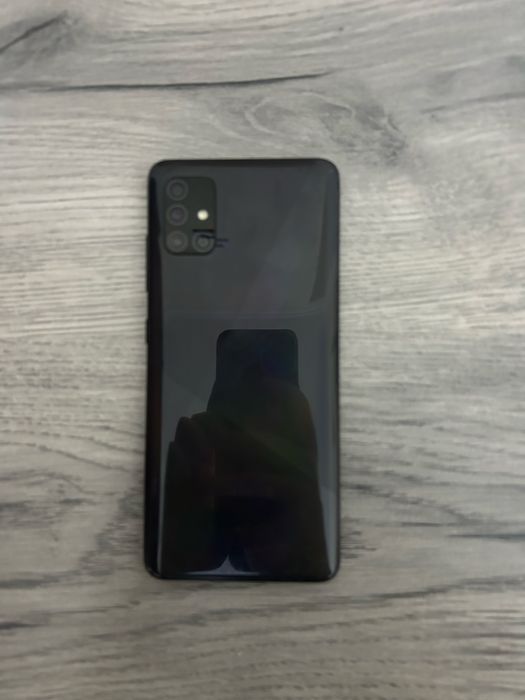 Самсунг А51, 4/64