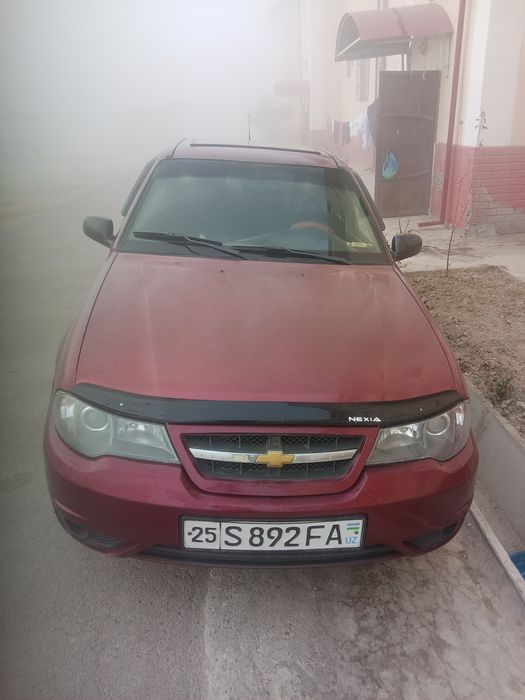 2 qol minilgan yaxshi moshin