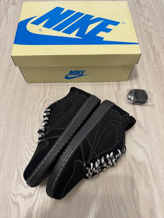 Nike dunk x travis scott blackphantom