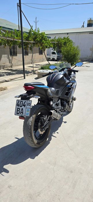 Мотоцикл Kawasaki Ninja 400 куб, инжектор мотор