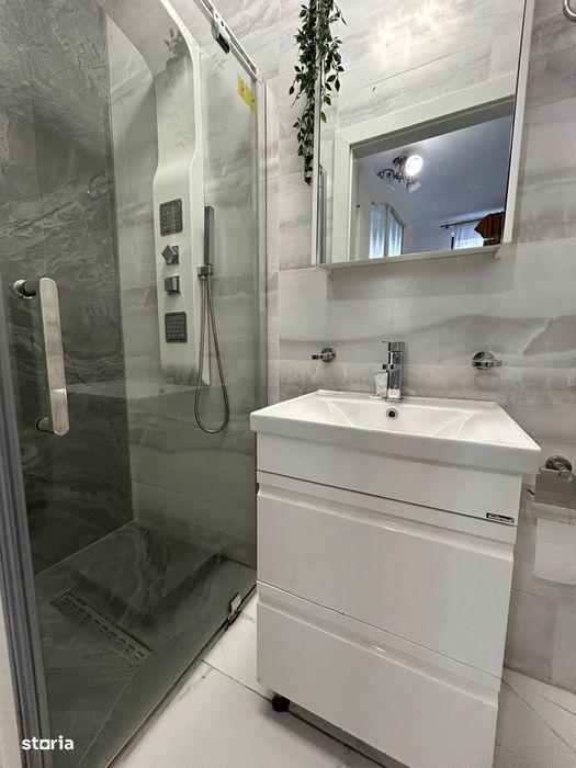 Apartament 3 Camere De Inchiriat