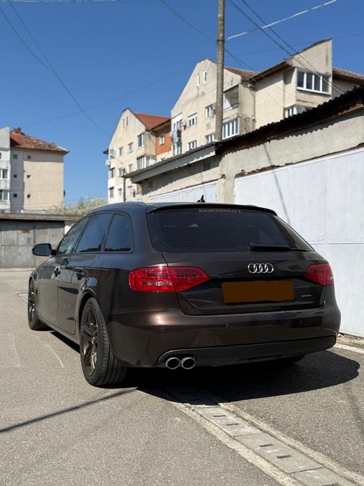 Vand Audi A4 B8 2011