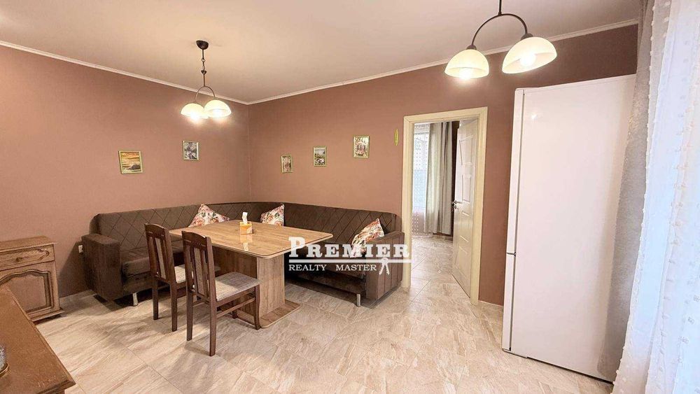 Продава се двустаен апартамент в Равда, само на 200 метра от морето.