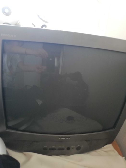 Продам телевизор б/у