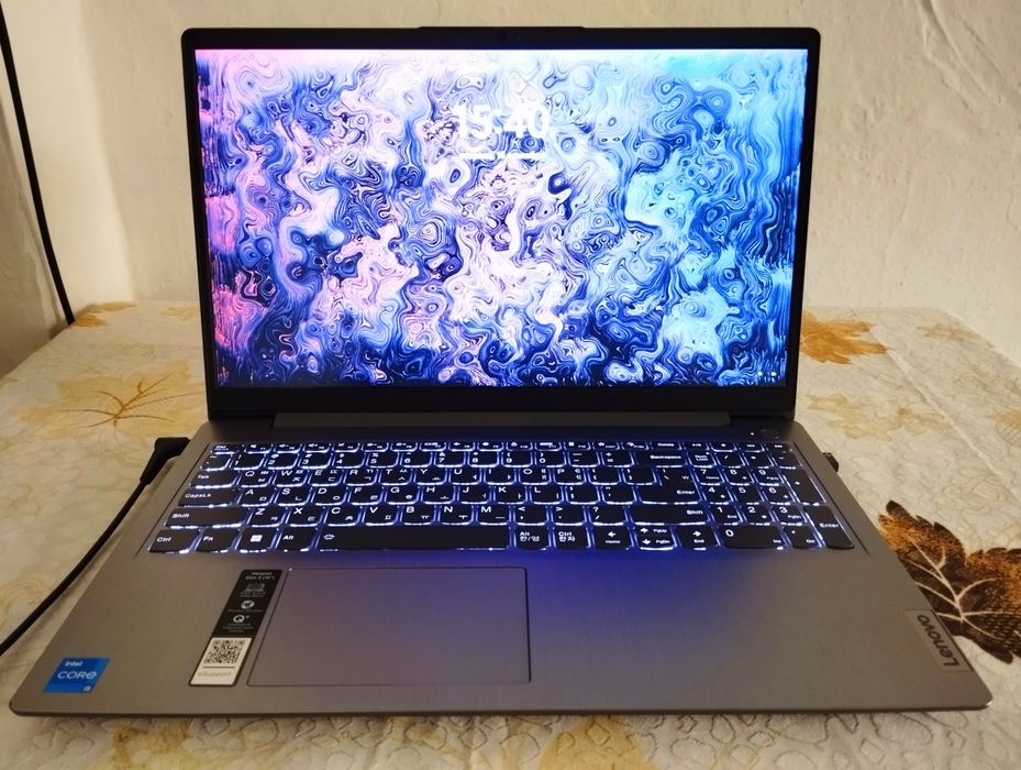 Lenovo IdeaPad Slim 3 – Kuchli Core i5 11-avlod, 16GB RAM, 256GB SSD,