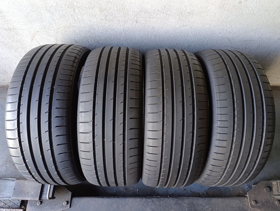 Anvelope de vara 215 45 18 Toyo dot 2022 ; 7.5 mm