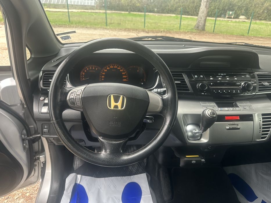 Хонда фрв. - Honda frv