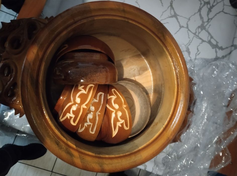 Набор из дерева и остау