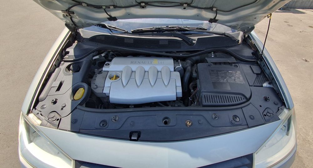 Renault megane 2  1.6  16 valve benzina