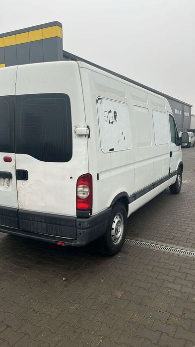 Dezmembram Renault Master 2.5 diesel din 2010