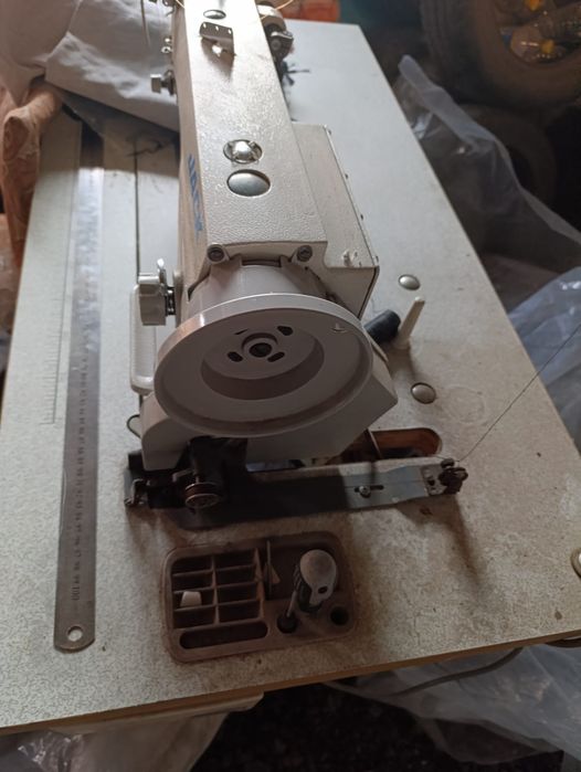 Швейная машинка  б/у