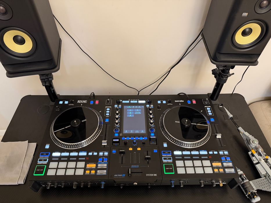 Rane System One DJ пульт