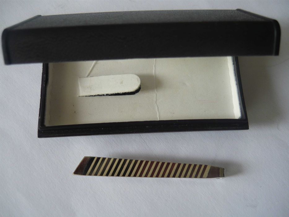 Щипки за вратовръзки