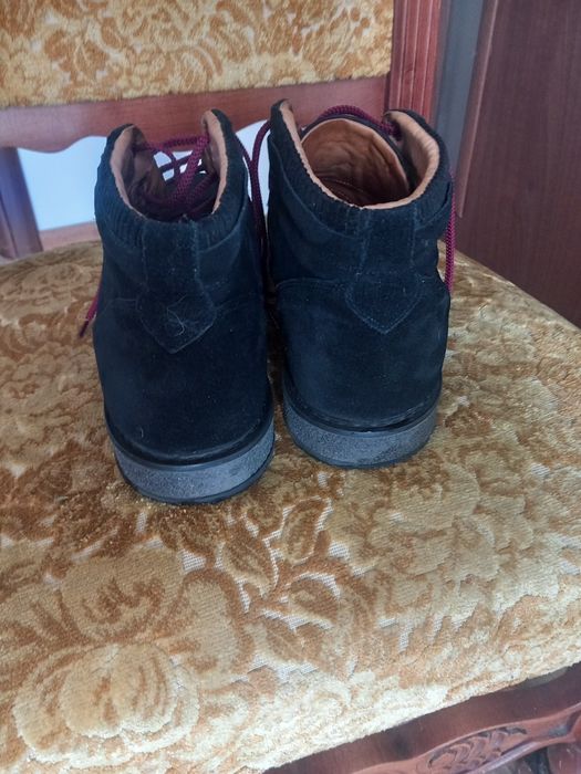 Ghete otter , piele naturală