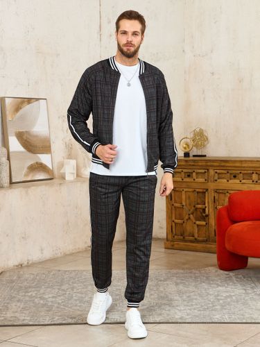 Мужская спортивка в клетку