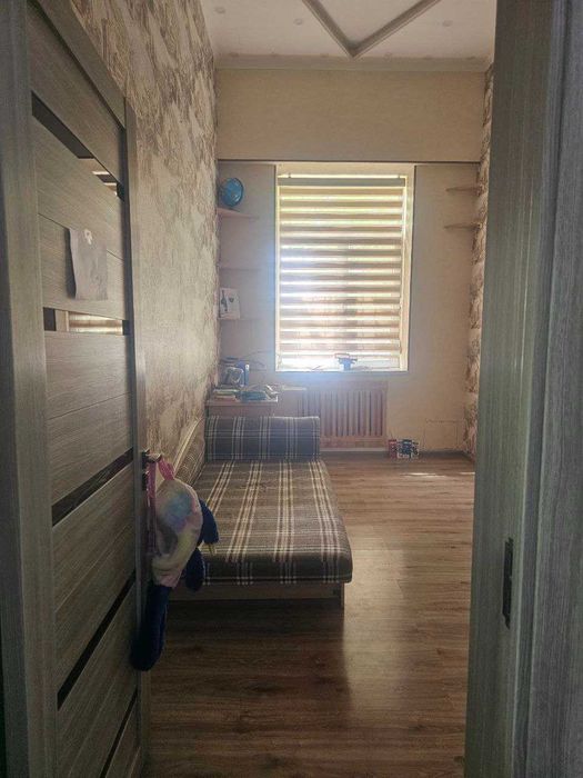 Продается 4 ком квартира на массиве Куйлюк 3 - 1 этаж, все остается