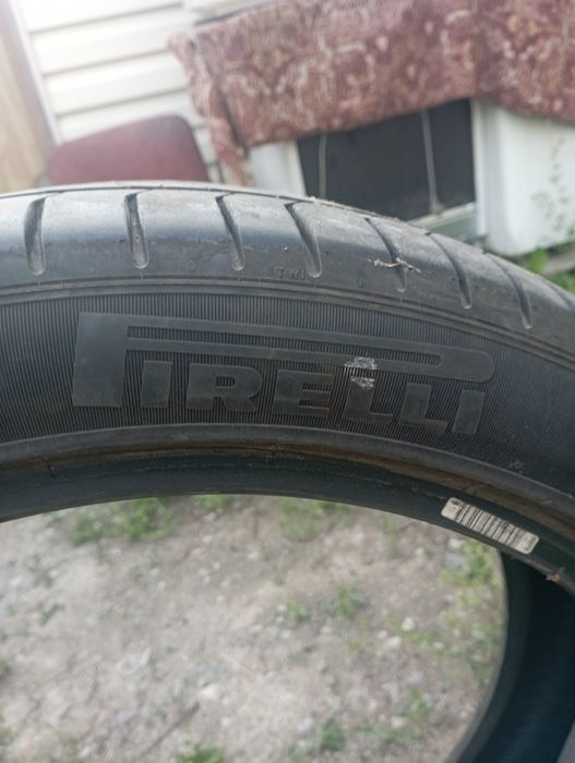 Продам шины  размер 245 . 40. R 19