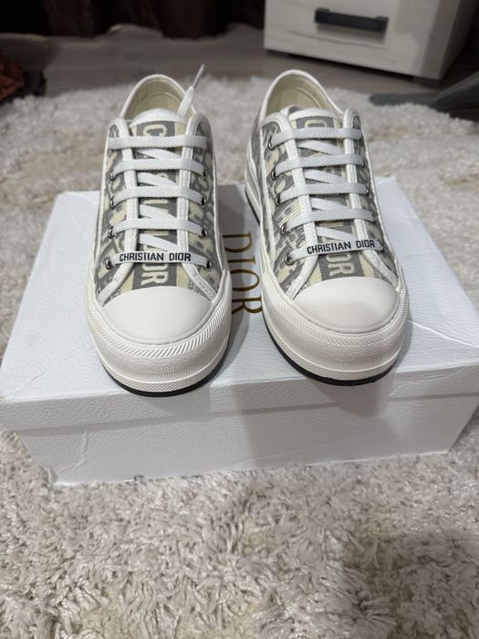 Adidasi femei walk in dior 37
