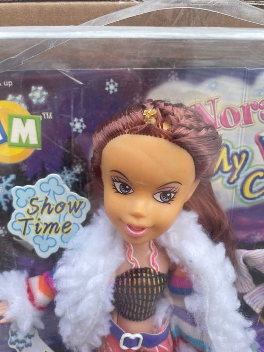 Модерна кукла HM Fashion Norah с аксесоари и дрешки, 30 см