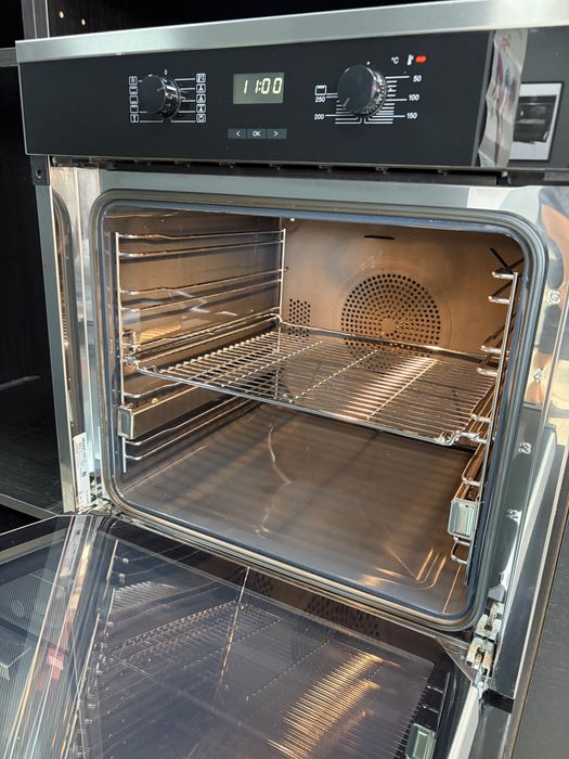 Miele H 2661-1B  фурна за вграждане. Произведена в Германия/24 мес гаранция