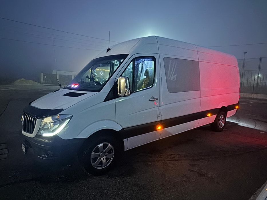 Mercedes Sprinter 319, 6+1 autoutilitara