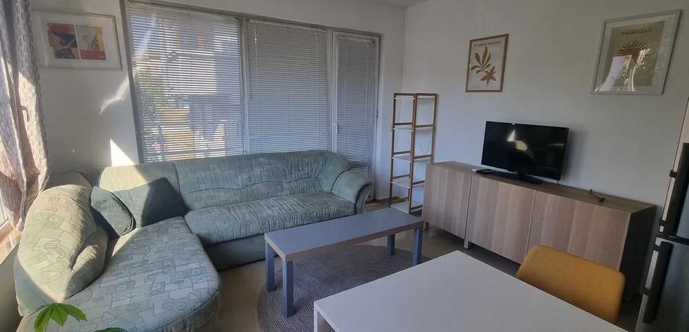 Дава се под наем Двустаен апартамент в Пловдив, Център - 50 кв.м за 375 € - Снимка #2