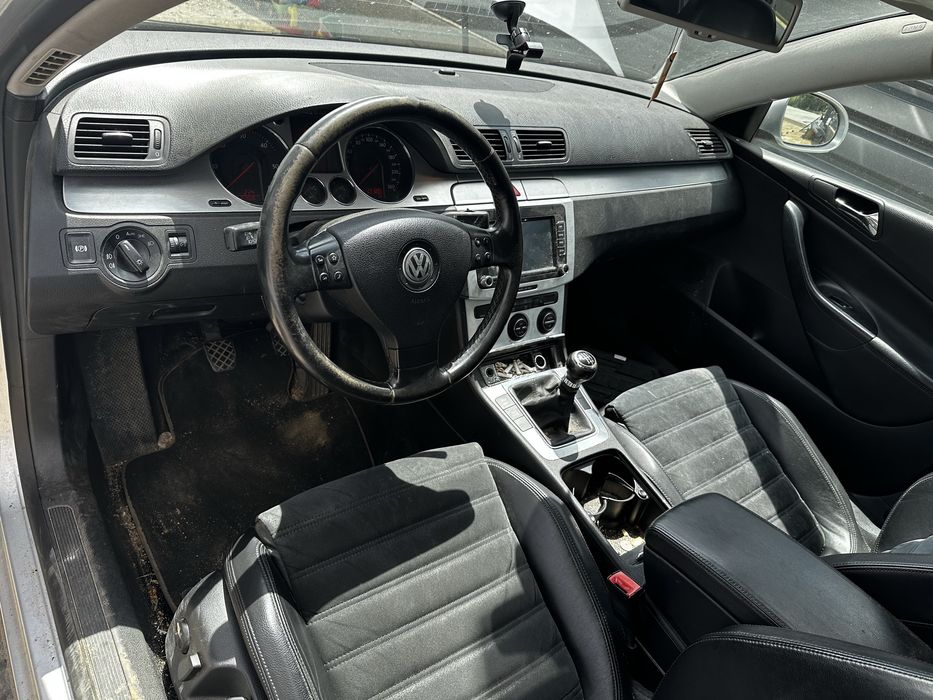 Dezmembrez vw passat b6 2.0 tdi bkp cutie manuala 6+1 t bixenon alcantara