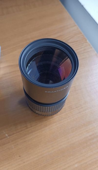 Продавам обектив Praktikar F 2.8/135 mm