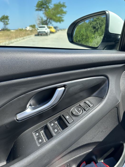 Hyundai i30 (2021) дизел, 136к, автоматик