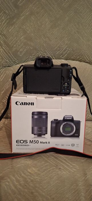 Canon eos m50 mark ii ef-m18-150.