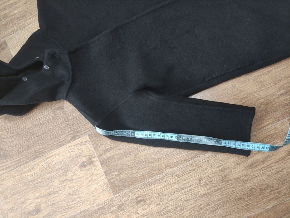 Продам пальтишко на девочку