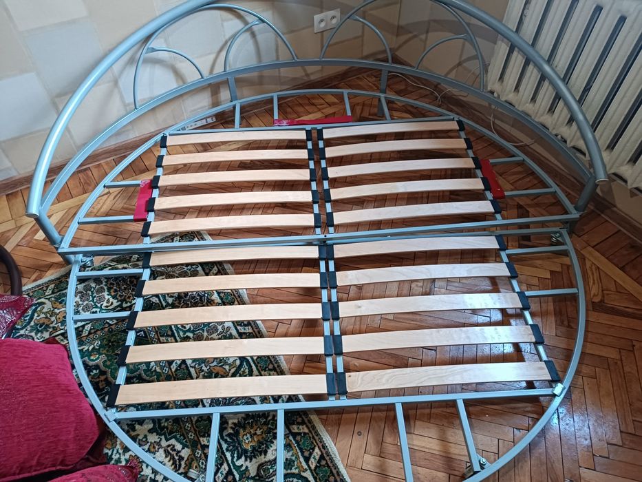 Круглая кровать D200