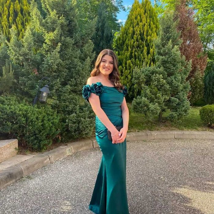 Rochie de seara verde smarald, stare impecabila